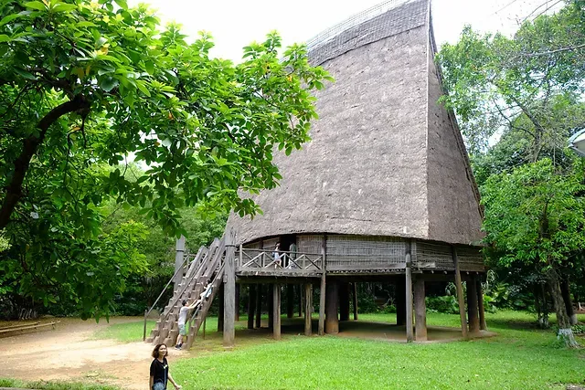 the-Rong-house-at-Museum-of-Ethnology