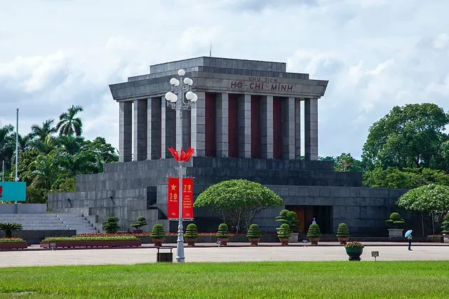 ho-chi-minh-complex