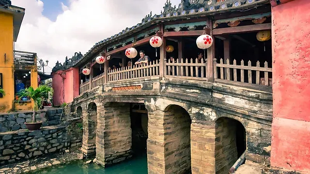 Japanese-Covered-Bridge