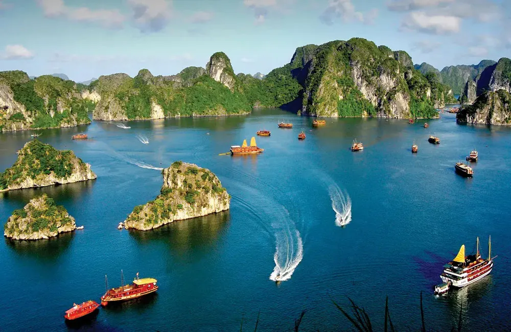 1-month-vietnam-itinerary-days-12-14-ha-long-bay-world-wonder 1-month-vietnam-itinerary-days-12-14-ha-long-bay-world-wonder