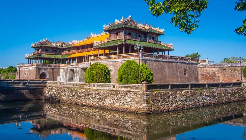 11-days-in-vietnam-itinerary-classic-vietnam-day-8-hue-s-imperial-heritage 11-days-in-vietnam-itinerary-classic-vietnam-day-8-hue-s-imperial-heritage