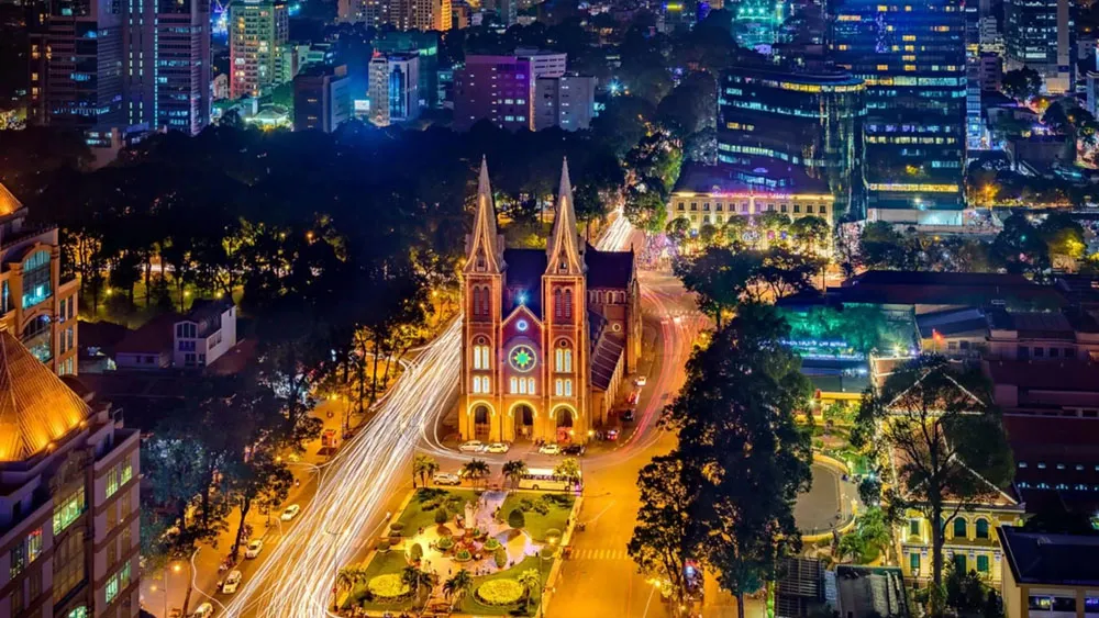 14-days-in-vietnam-itinerary-day-12-14-ho-chi-minh-city-southern-speed-and-spirit 14-days-in-vietnam-itinerary-day-12-14-ho-chi-minh-city-southern-speed-and-spirit