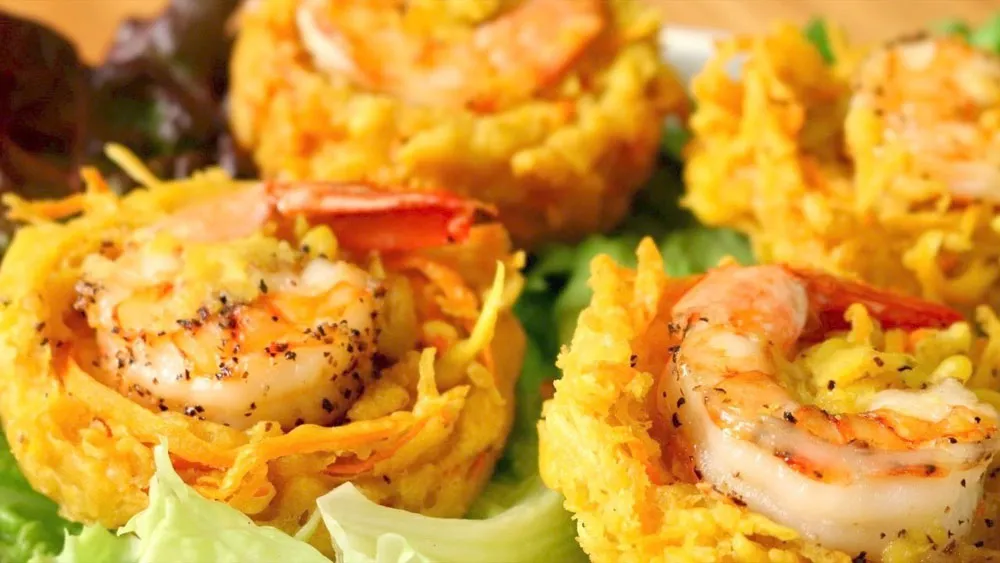 14-days-north-vietnam-banh-tom-ho-tay