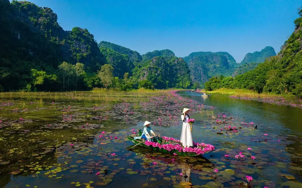 14-days-north-vietnam-ninh-binh