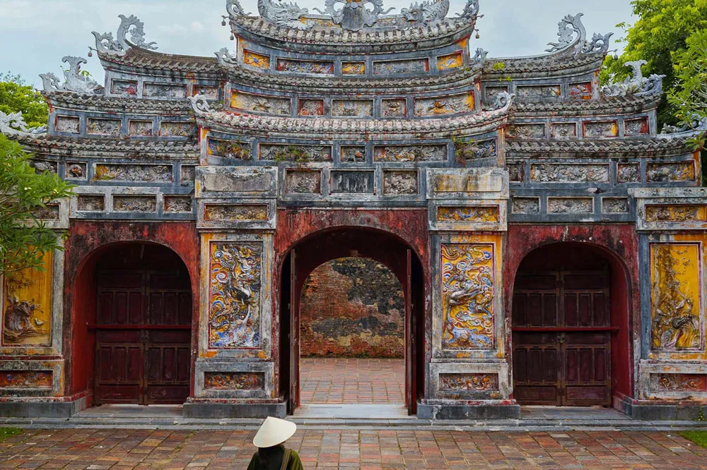 19-days-in-vietnam-itinerary-days-13-14-hue-imperial-grandeur