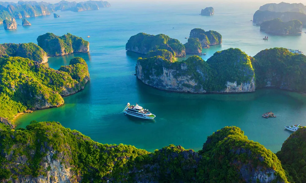 3-month-vietnam-itinerary-month-1-halong-bay 3-month-vietnam-itinerary-month-1-halong-bay