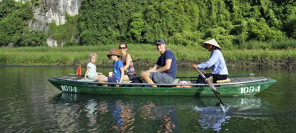 3 week Vietnam itinerary with kids: a full family journey through culture, nature, and coast