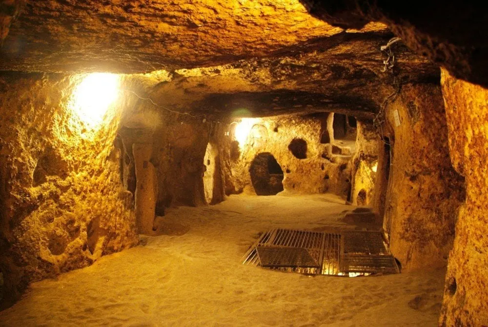 5-days-south-cu-chi-tunnels