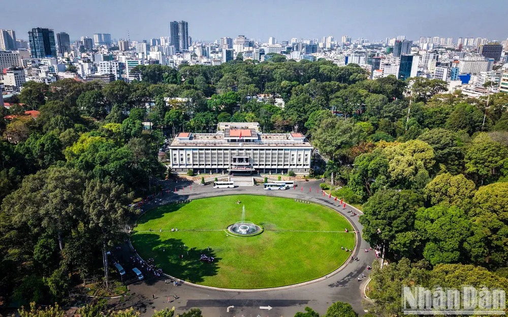 5-days-south-independent-palace