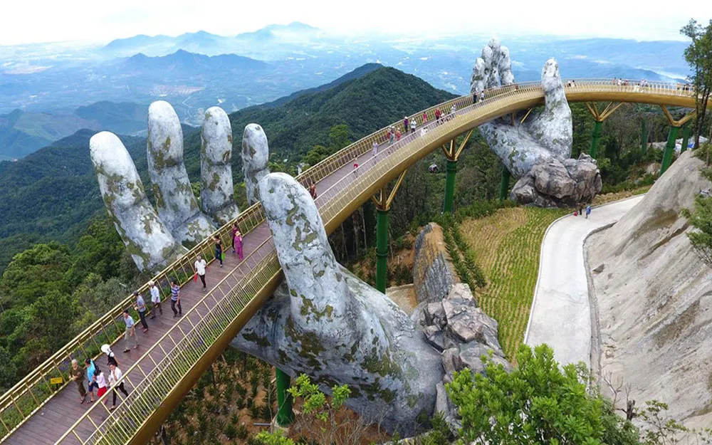 6-days-in-vietnam-itinerary-option-2-central-charm-da-nang-hoi-an-hue