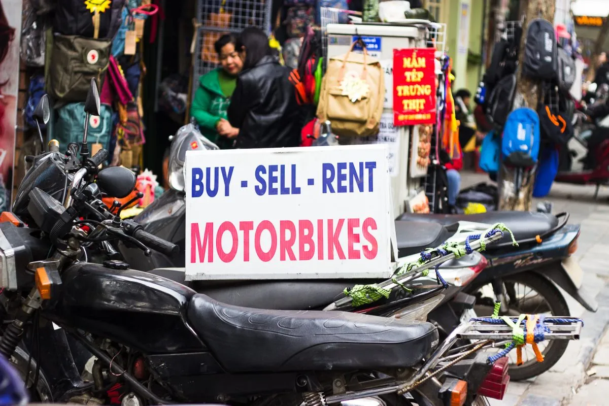 Cheap-motorbikes-for-rent-in-Vietnam Cheap-motorbikes-for-rent-in-Vietnam
