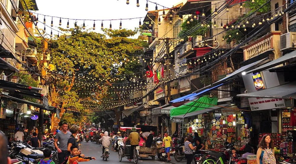 best-8-days-in-vietnam-itinerary-option-1-classic-north-to-south-hanoi-to-ho-chi-minh-city best-8-days-in-vietnam-itinerary-option-1-classic-north-to-south-hanoi-to-ho-chi-minh-city