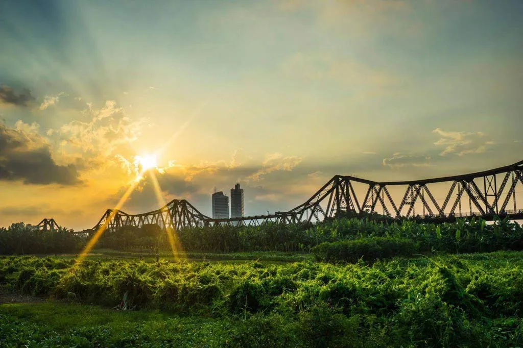 best-time-to-visit-in-vietnam-in-april-hanoi best-time-to-visit-in-vietnam-in-april-hanoi