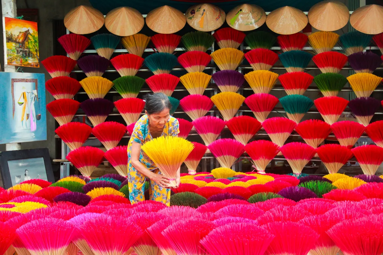 best-time-to-visit-in-vietnam-in-april-hue best-time-to-visit-in-vietnam-in-april-hue