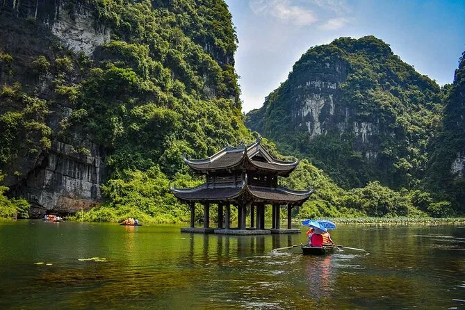 best-time-to-visit-in-vietnam-in-april-ninh-binh best-time-to-visit-in-vietnam-in-april-ninh-binh