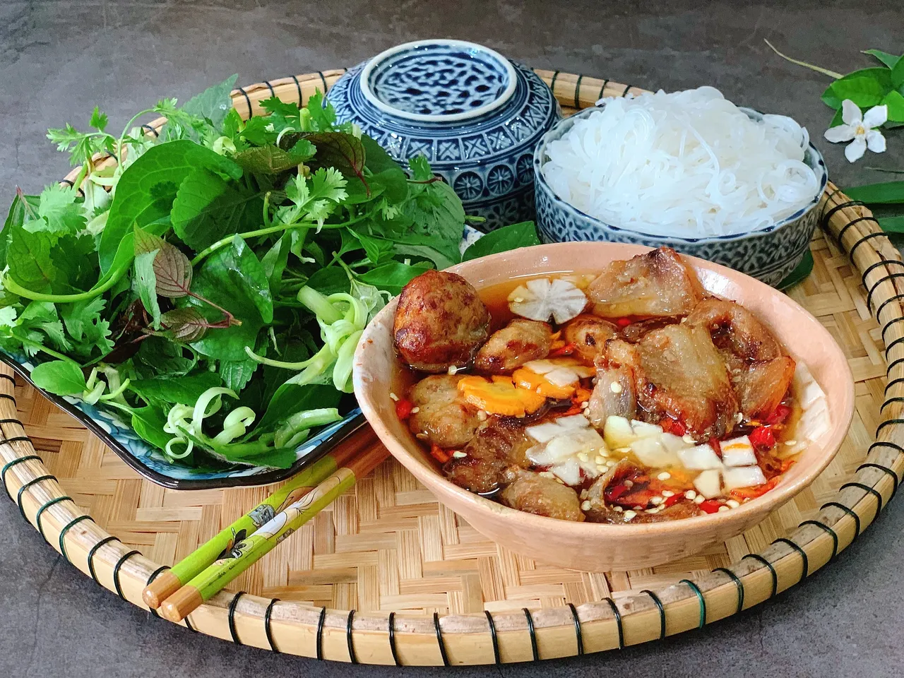 bun-cha-grilled-pork-with-vermicelli bun-cha-grilled-pork-with-vermicelli