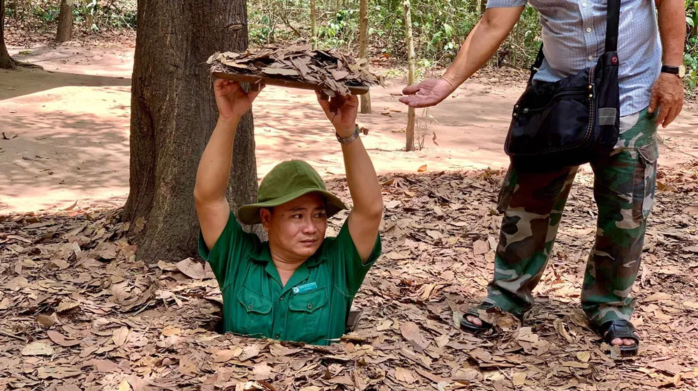 cu-chi-tunnels-saigon-life
