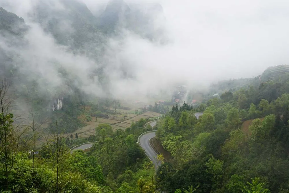 ha-giang-misty-peaks-and-winter-markets ha-giang-misty-peaks-and-winter-markets