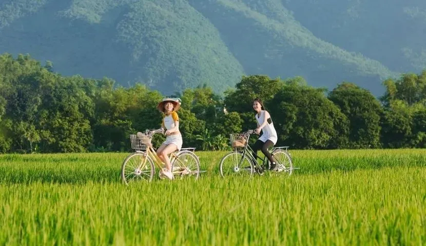 mai-chau-best-places-to-visit-in-vietnam-in-august mai-chau-best-places-to-visit-in-vietnam-in-august