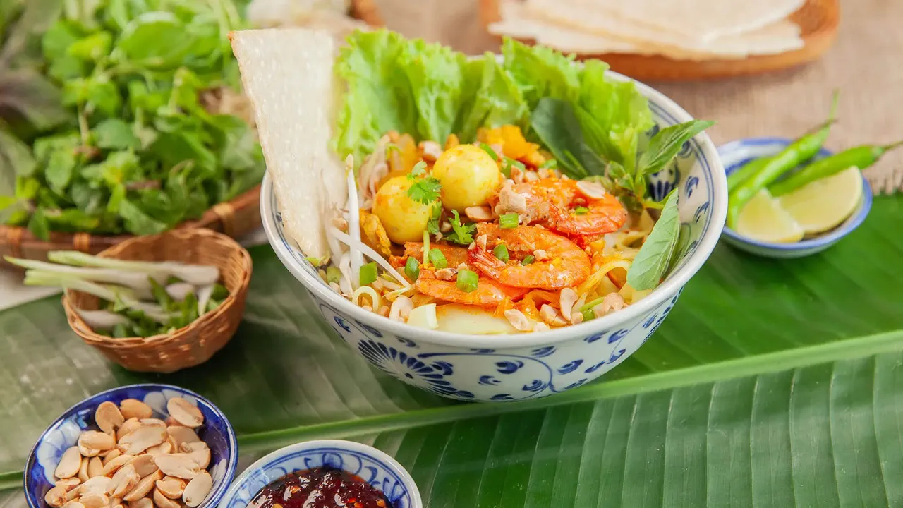 mi-quang-golden-noodles-of-quang-nam mi-quang-golden-noodles-of-quang-nam
