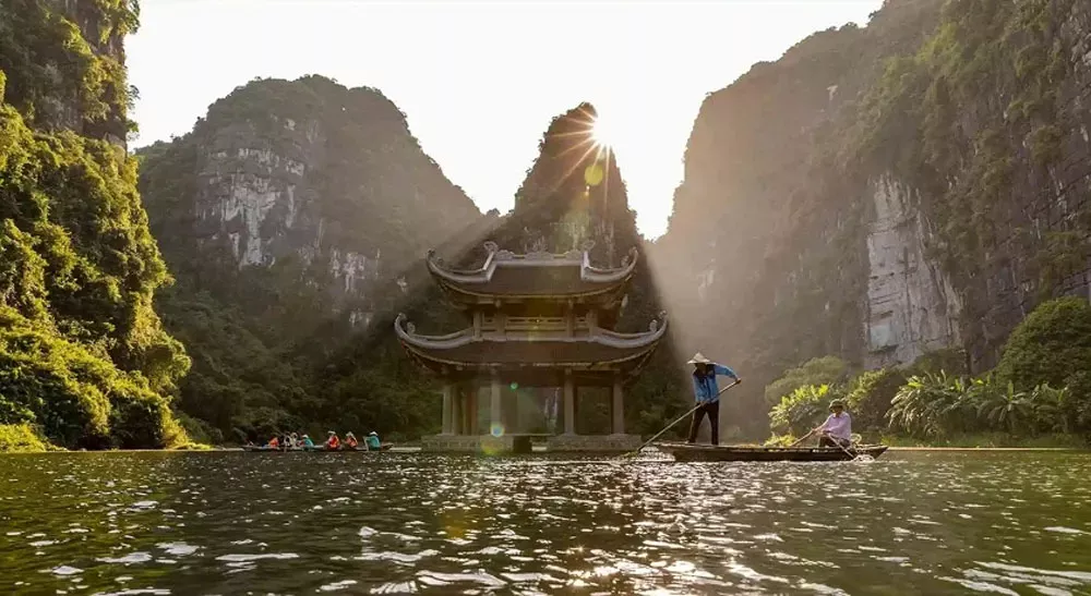 ninh-binh-best-places-to-visit-vietnam-in-november ninh-binh-best-places-to-visit-vietnam-in-november