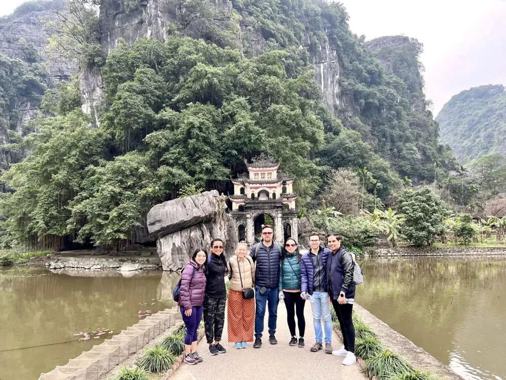 ninh-binh-tranquil-landscapes-and-spiritual-calm ninh-binh-tranquil-landscapes-and-spiritual-calm
