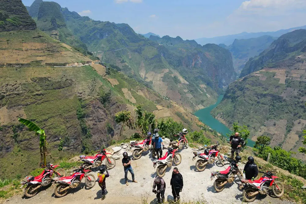 north-to-south-vietnam-itinerary-ha-giang-loop north-to-south-vietnam-itinerary-ha-giang-loop