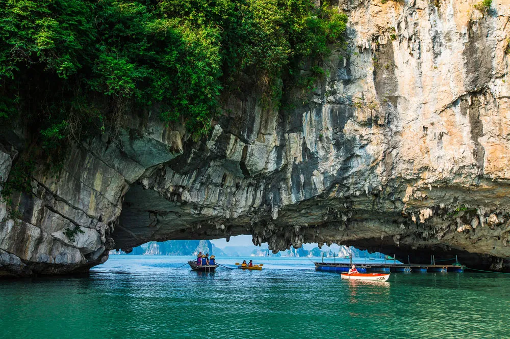 option-1-classic-vietnam-route-north-to-south-highlights option-1-classic-vietnam-route-north-to-south-highlights