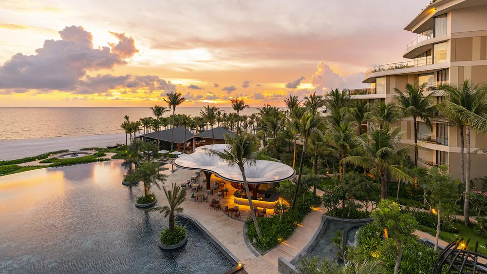 phu-quoc-intercontinental-long-beach-family-pool phu-quoc-intercontinental-long-beach-family-pool