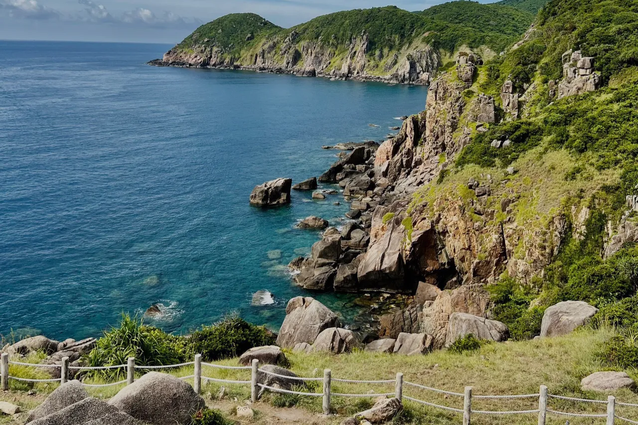 quy-nhon-phu-yen-quiet-beaches