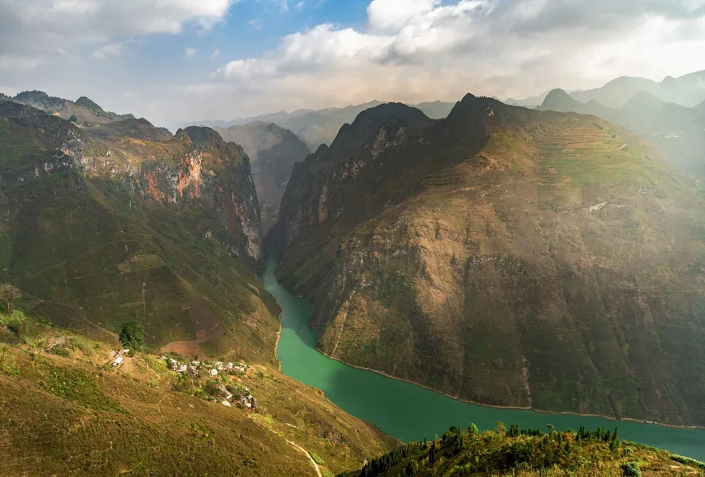 sample-for-9-days-in-vietnam-itinerary-day-3-journey-to-ha-giang-the-wild-north