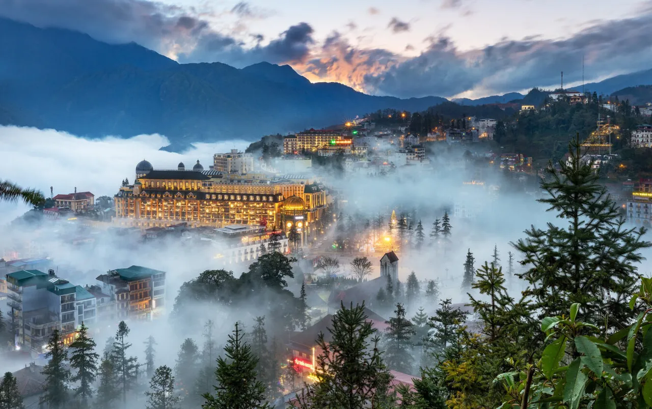 sapa-misty-mountains-and-terraced-landscapes sapa-misty-mountains-and-terraced-landscapes