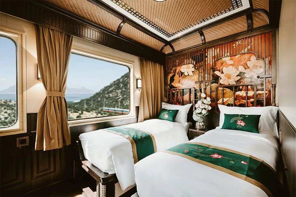 sjourney-luxury-train-vietnam-s-first-full-cross-country-luxury-route sjourney-luxury-train-vietnam-s-first-full-cross-country-luxury-route