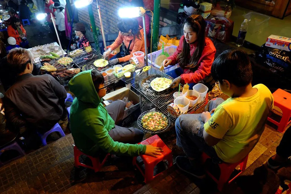 viet-nam-adventure-da-lat-night-market viet-nam-adventure-da-lat-night-market