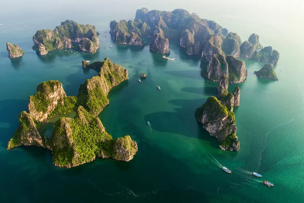 viet-nam-adventure-ha-long-bay viet-nam-adventure-ha-long-bay