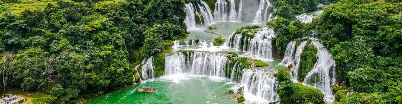 Vietnam Travel Guide 2025: How to Explore the Country Like a Local