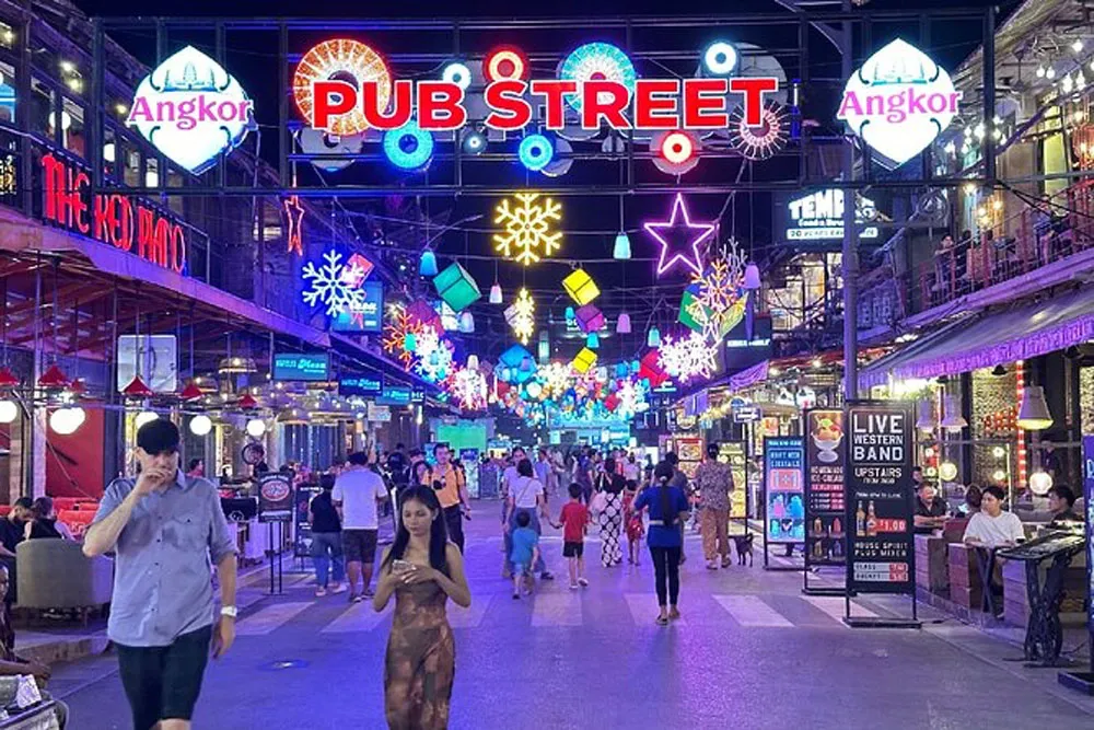 shop-at-siem-reap-s-night-markets