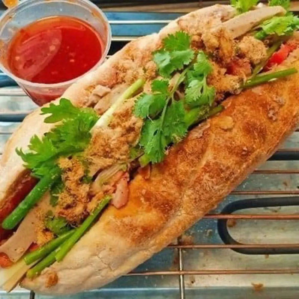 khao-jee-lao-style-baguette-sandwich