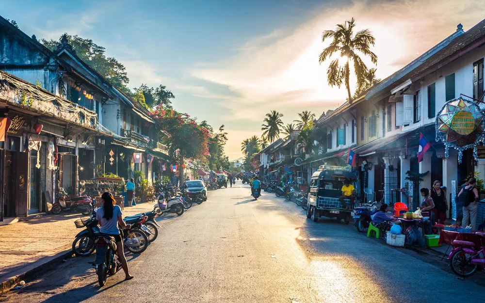 walk-through-living-history-in-luang-prabang walk-through-living-history-in-luang-prabang