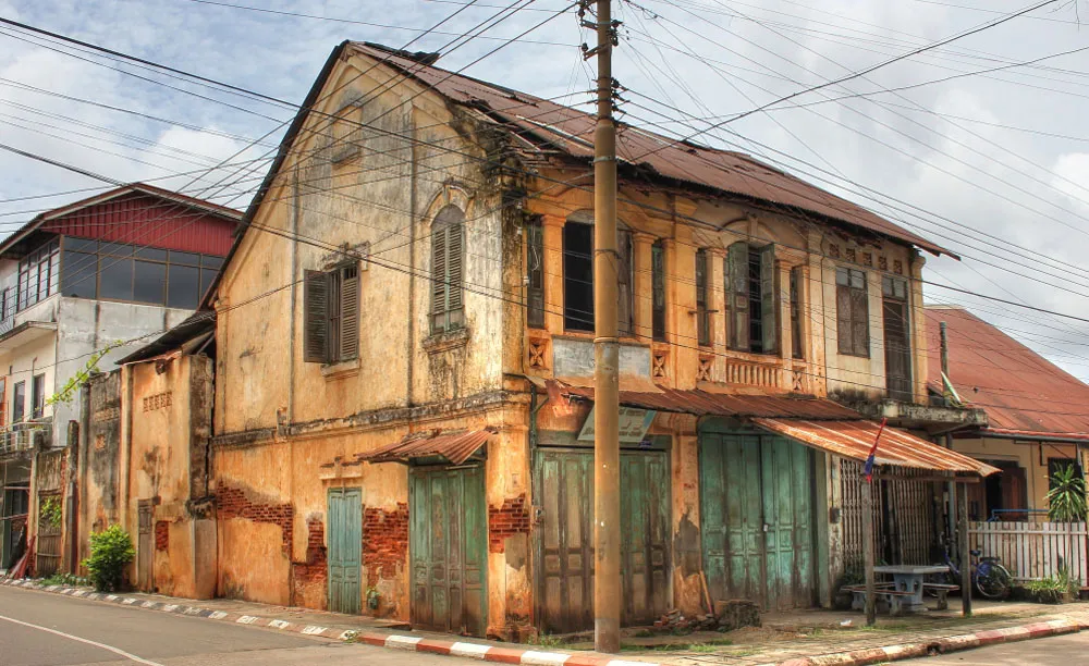 wander-the-colonial-streets-of-savannakhet wander-the-colonial-streets-of-savannakhet