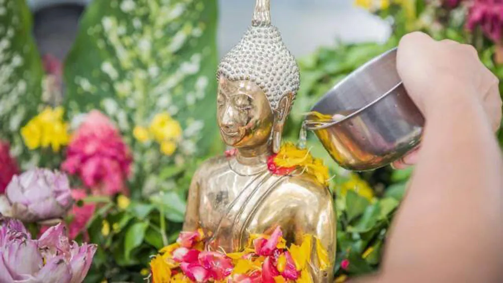 thailand-deeply-rooted-in-buddhism