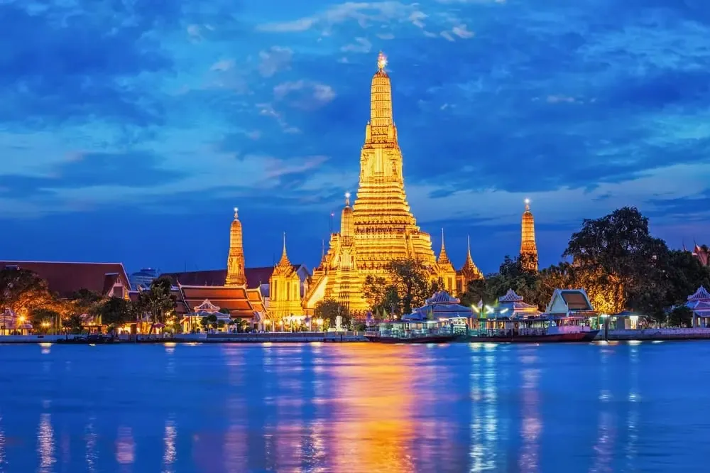 thailand-famous-for-its-golden-temples-exotic-islands-bustling-street-markets-and-warm-hospitality