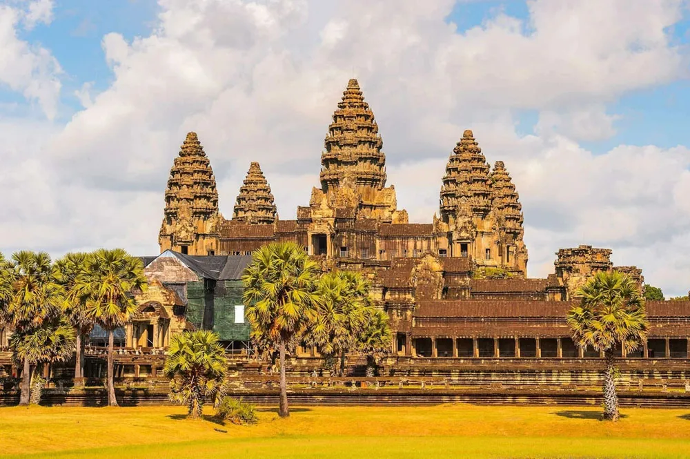 vietnam-laos-cambodia-itinerary-angkor-wat