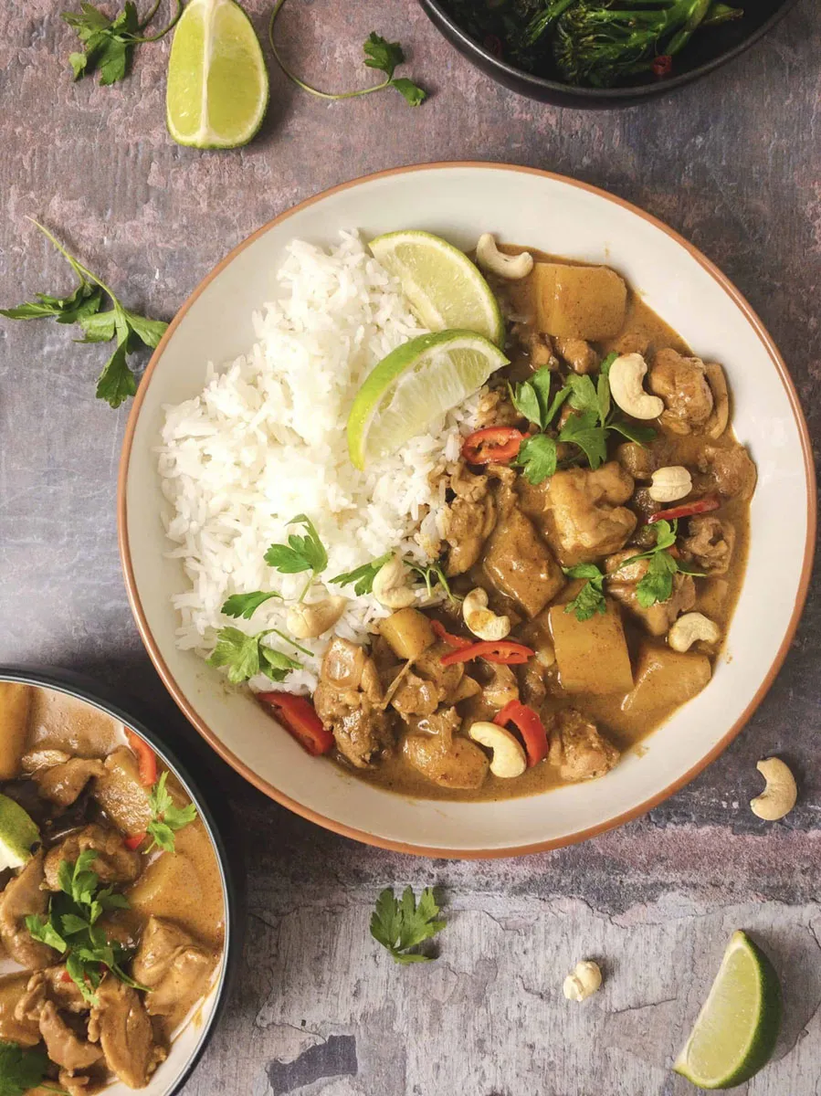 massaman-curry-thai-meets-Indian-influence