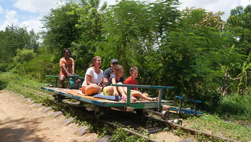 bamboo-train-battambang