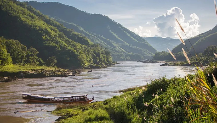 Laos_Pakbeng_Luang-Say-Lodge-and-Cruses