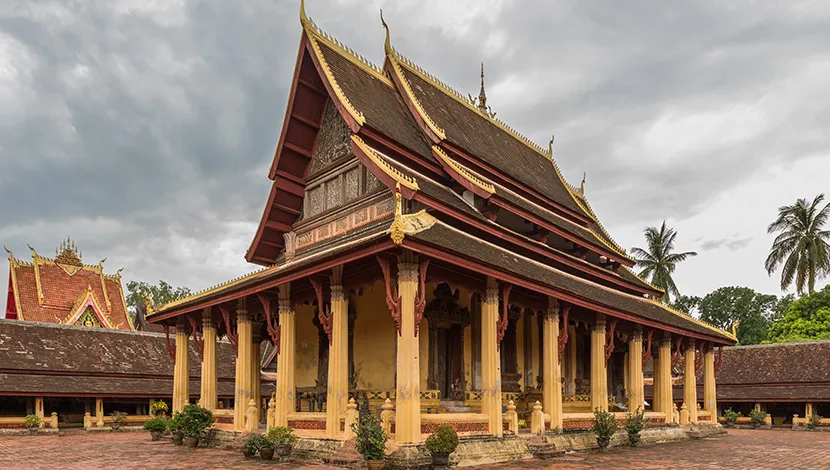 Wat-Sisaket