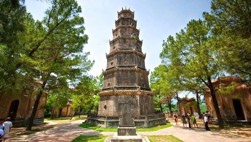 Thien-Mu-pagoda-in-Hue